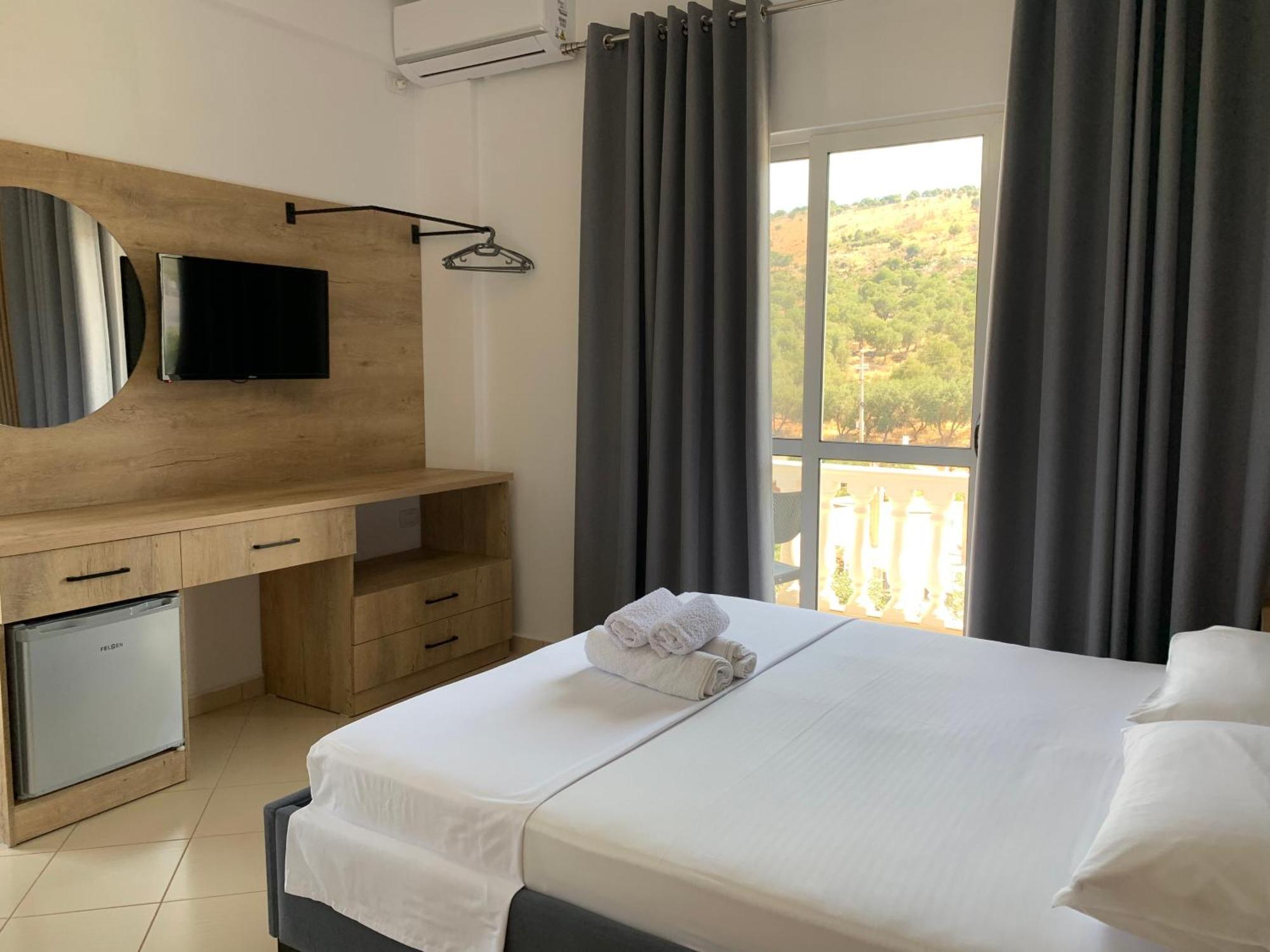 Hotel Villa Ambra Ksamil Oda fotoğraf